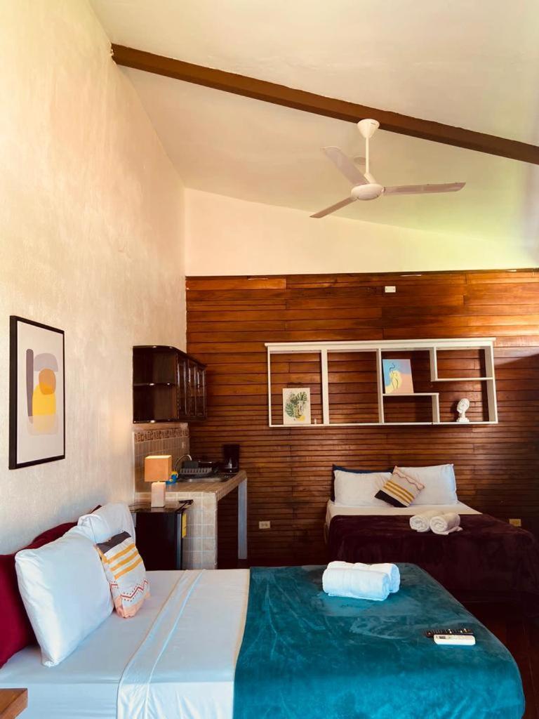 Hotel Adventure Lodge Хако Экстерьер фото