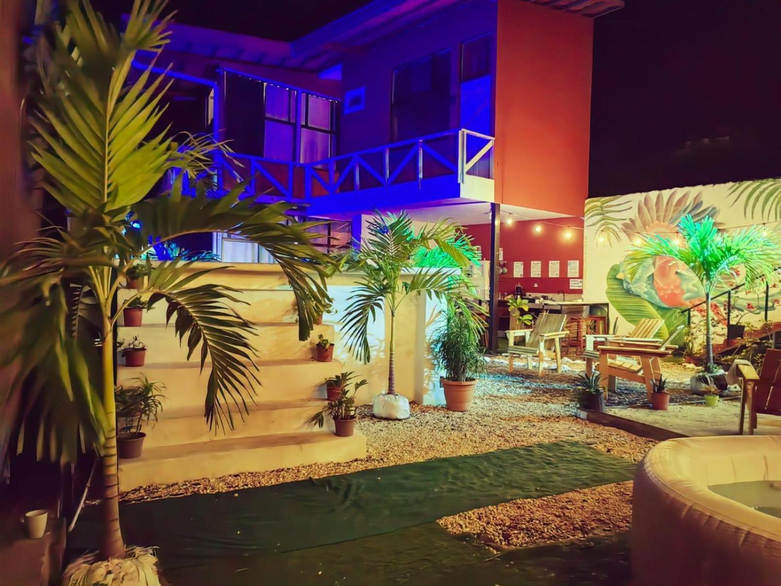Hotel Adventure Lodge Хако Экстерьер фото